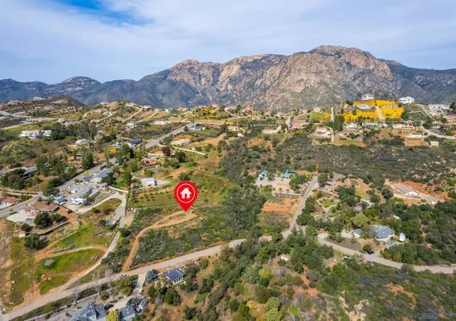3rd image of 15634 Broad Oaks Rd, El Cajon, CA 92021 | MLS# 250045822SD