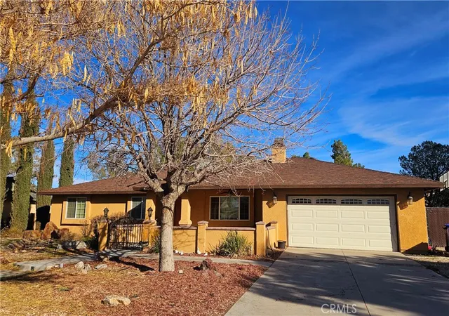 1st image of 13367 Apple Blossom Ln, Apple Valley, CA 92308 | MLS# CV25276757