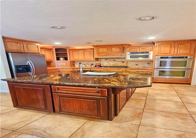 5th image of 13367 Apple Blossom Ln, Apple Valley, CA 92308 | MLS# CV25276757