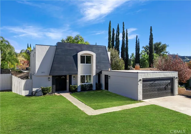 Photo 1 of Sale Pending at 28218 Oaklar Dr, Santa Clarita, CA 91350 | MLS# SR25276890 | Listing updated on 2026-02-14
