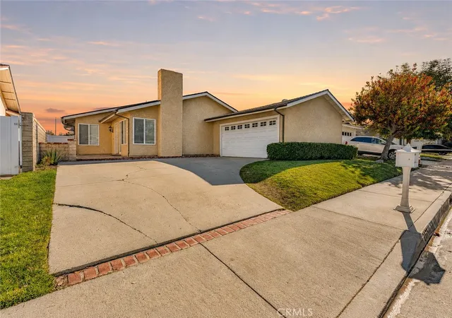 1st image of 25790 Parada, Valencia, CA 91355 | MLS# SR25276806