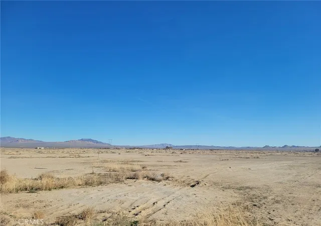 Homes for sale in Lucerne Valley, CA | 0 Locust, Lucerne Valley, CA 92356 | MLS# HD25266588