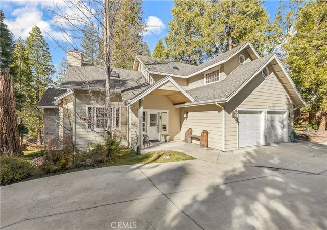 Homes for sale in Bass Lake, CA | 53875 Dogwood Creek, Bass Lake, CA 93604 | MLS# FR25275967