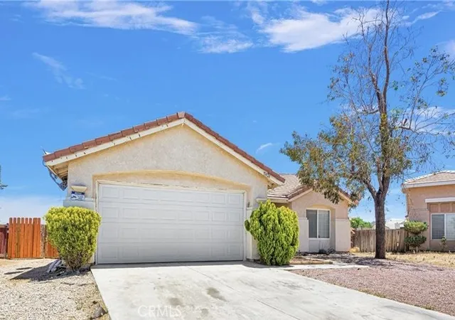 3rd image of 11424 Dartmouth Ct, Adelanto, CA 92301 | MLS# MB25277112