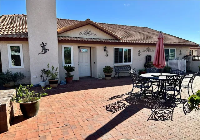 3rd image of 23856 Outrigger, Canyon Lake, CA 92587 | MLS# OC25276751