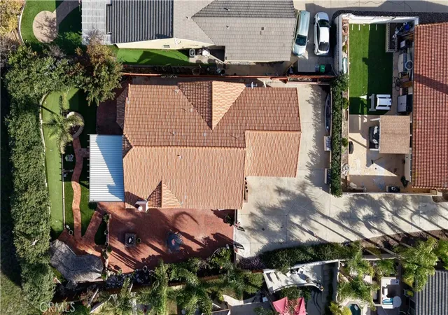 5th image of 23856 Outrigger, Canyon Lake, CA 92587 | MLS# OC25276751