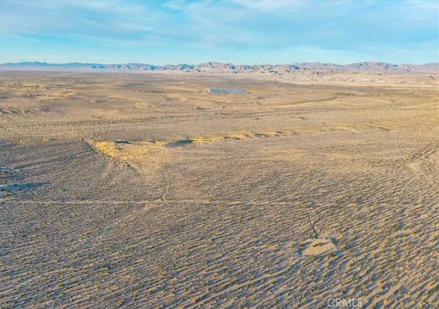 Homes for sale in 29 Palms, CA | 3 Laura Ln, 29 Palms, CA 92277 | MLS# JT25277874