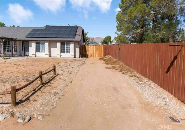 5th image of 15189 Tonikan, Apple Valley, CA 92307 | MLS# CV25277970