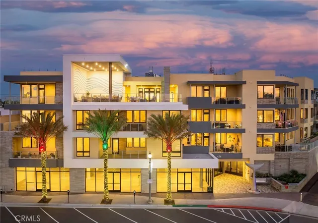 Photo 2 of Condo for sale at 414 Main St #300, Huntington Beach, CA 92648 | MLS# PW25276013 | Listing updated on 2026-09-25