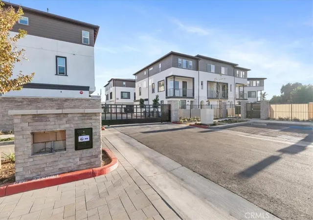Photo 1 of Sale Pending at 3514 Van Buren Blvd, Riverside, CA 92503 | MLS# CV25278180 | Listing updated on 2026-09-16
