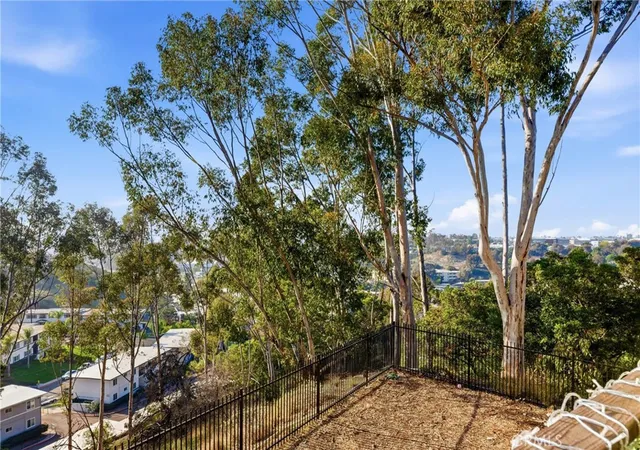 Listing Photo 3 - Condo for sale in building located at 3980 Faircross Pl, San Diego, CA 92115 - Unit #17