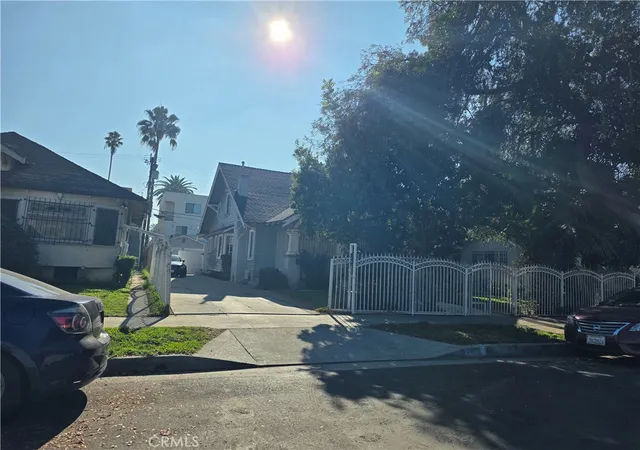 Homes for sale in Los Angeles, CA | 1180 W 39th Pl, Los Angeles, CA 90037 | MLS# OC25277748