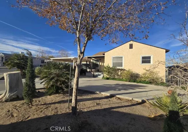 Photo 2 of Single family home for sale at 716 South 2nd, Barstow, CA 92311 | MLS# HD25276641 | Listing updated on 2026-09-11
