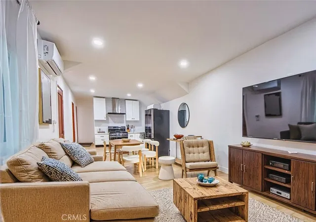 2nd image of 1321 Sanborn, Los Angeles, CA 90027 | MLS# DW25278225