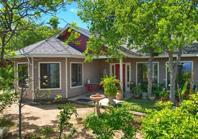 1st image of 42625 Red Top Mountain Ct, Coarsegold, CA 93614 | MLS# FR25278249