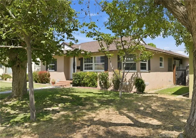 Homes for sale in Bakersfield, CA | 340 Western, Bakersfield, CA 93309 | MLS# SR25278351