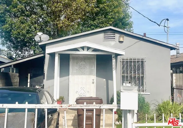 Homes for sale in Compton, CA | 619 W Cherry St, Compton, CA 90222 | MLS# 25629737