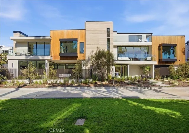Homes for sale in Corona Del Mar, CA | 400 Heliotrope, Corona Del Mar, CA 92625 | MLS# OC25277992