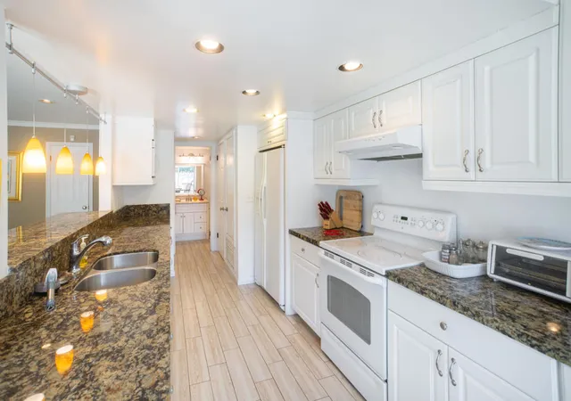 3rd image of 68355 Paseo Real #13, Cathedral City, CA 92234 | MLS# 219140191DA