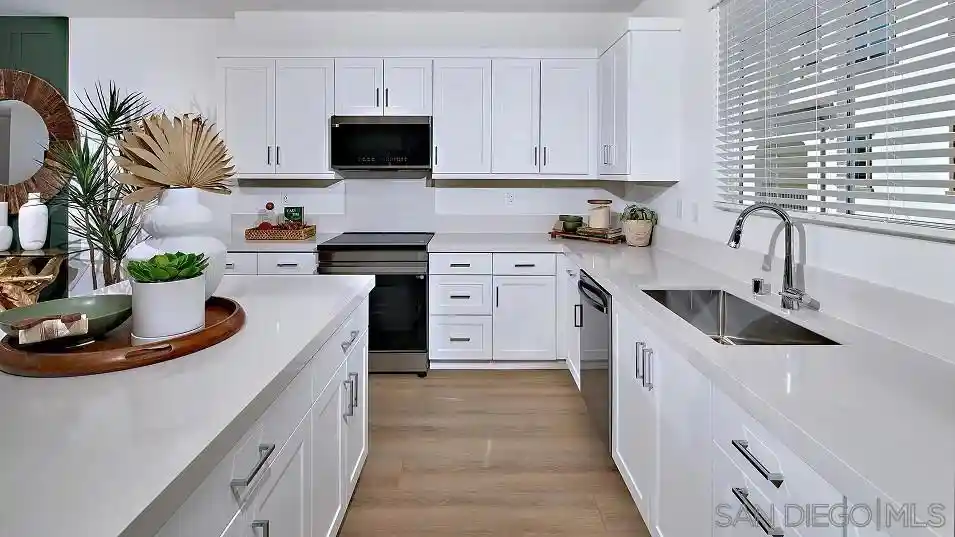 Listing Photo 2 - Condo for sale in 1806 Mountain Laurel Rd located at 1806 Mountain Laurel Rd, San Marcos, CA 92078 - Unit 1806 Mountain Laurel Rd