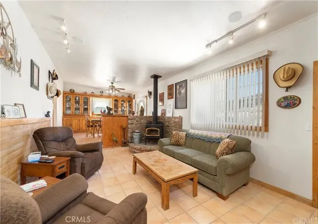 3rd image of 42343 Witten Dr, Aguanga, CA 92536 | MLS# SW25278869