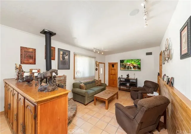4th image of 42343 Witten Dr, Aguanga, CA 92536 | MLS# SW25278869