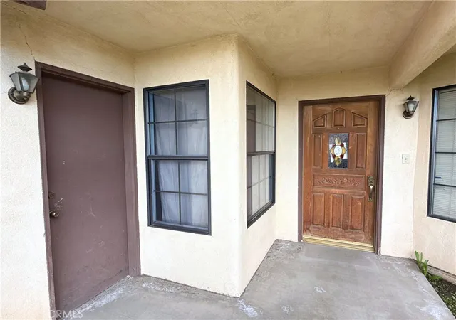 Photo 3 of Sale Pending at 421 Petris Ave, Ridgecrest, CA 93555 | MLS# FR25279018 | Listing updated on 2026-06-30