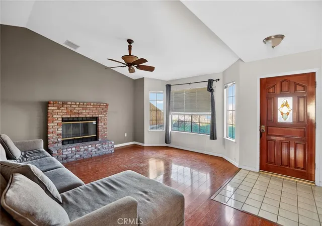 Photo 4 of Sale Pending at 421 Petris Ave, Ridgecrest, CA 93555 | MLS# FR25279018 | Listing updated on 2026-06-30