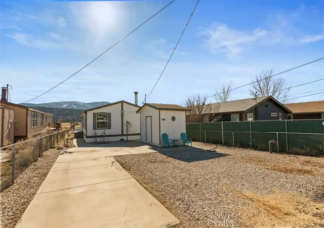5th image of 45935 Parkway, Big Bear City, CA 92314 | MLS# IV25278984