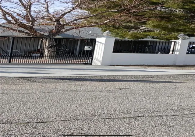 1st image of 40531 176th E, Lancaster, CA 93535 | MLS# SR25279094