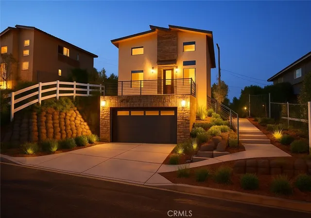 Photo 1 of Sale Pending at 16604 Forrest Ave, Victorville, CA 92395 | MLS# DW25279122 | Listing updated on 2026-10-02