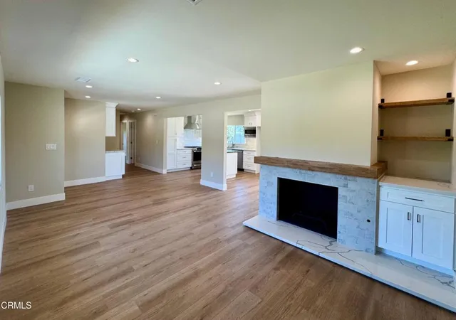 Photo 3 of Single family home for sale at 3410 Frankie Dr, Newbury Park, CA 91320 | MLS# V1-33824 | Listing updated on 2026-01-30