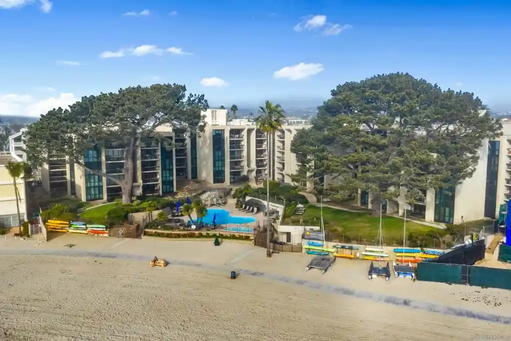 Condominium at 3940 Gresham St #454, San Diego, CA 92109 | MLS# 250046065SD | | Sold on 2026-01-22