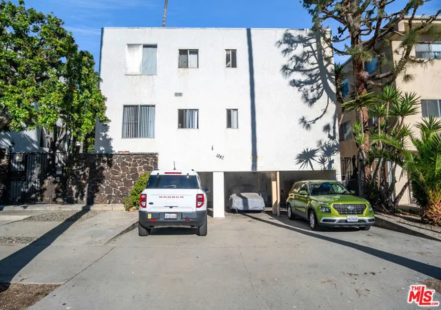 Homes for sale in Santa Monica, CA | 1243 12Th St, Santa Monica, CA 90401 | MLS# 25630313