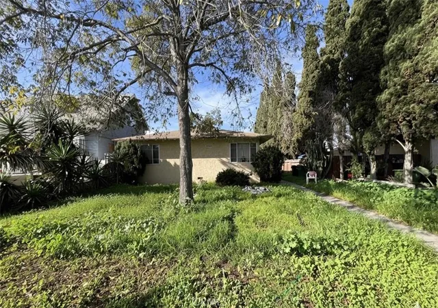 1st image of 3013 Halldale Ave, Los Angeles, CA 90018 | MLS# DW25279578