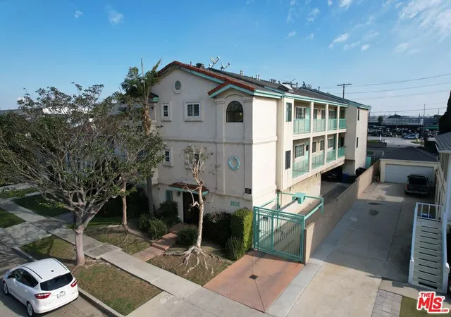 1st image of 8812 Reading Ave, Los Angeles, CA 90045 | MLS# 25630723
