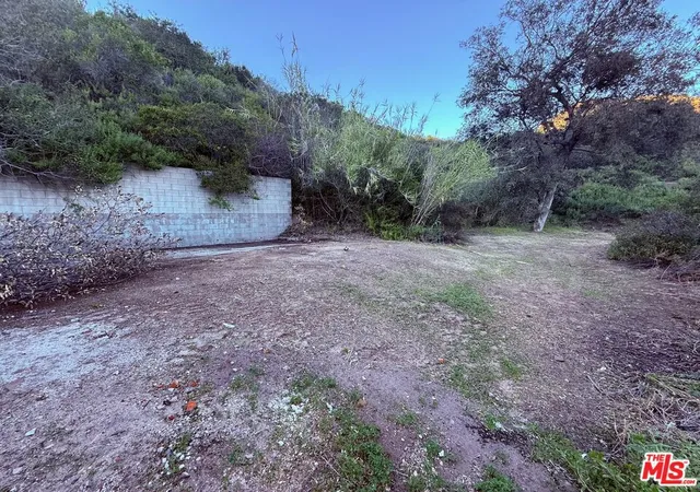 Homes for sale in Topanga, CA | 23629 Zuniga Rd, Topanga, CA 90290 | MLS# 25630733