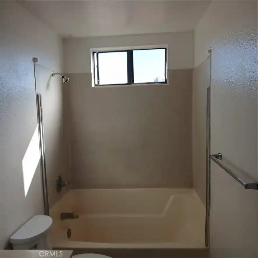 Listing Photo 19 - Condo for sale in 2433 W Acacia Ave located at 2433 W Acacia Ave, Hemet, CA 92545 - Unit 2433 W Acacia Ave