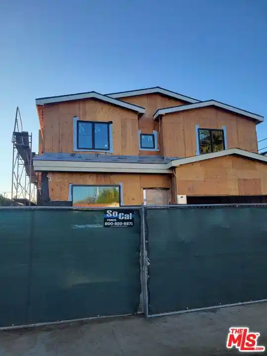 Photo 1 of Single family home for sale at 409 N Alta Vista Blvd, Los Angeles, CA 90036 | MLS# 25630625 | Listing updated on 2026-01-05