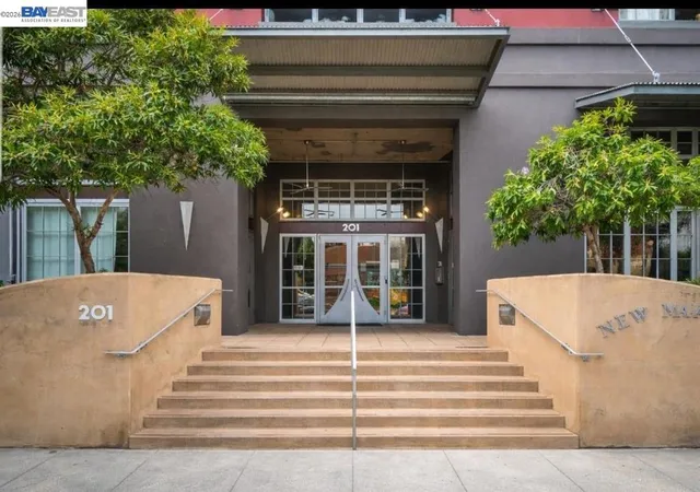 11th image of 201 4th St #408, Oakland, CA 94607 | MLS# 41119604