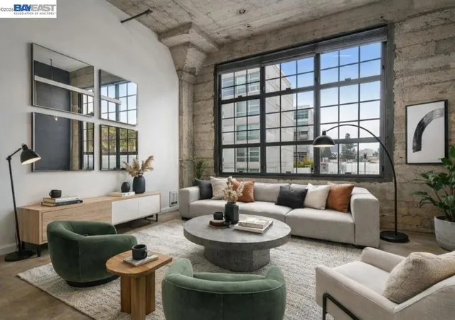 2nd image of 201 4th St #408, Oakland, CA 94607 | MLS# 41119604