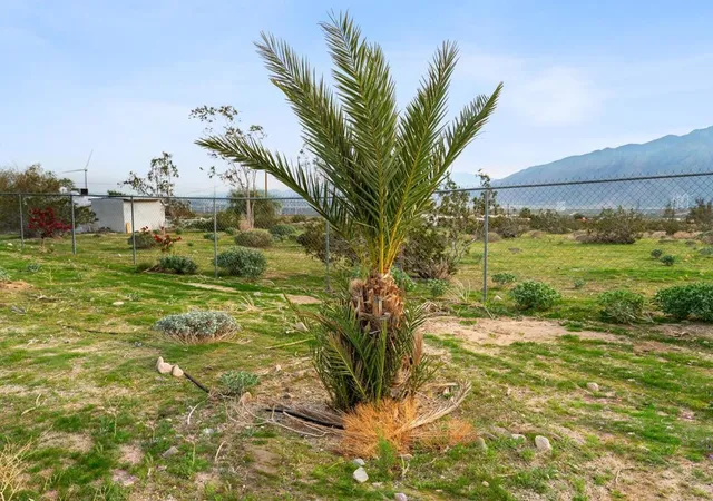 3rd image of 668040015 Hilltop Rd, White Water, CA 92282 | MLS# 219140365DA