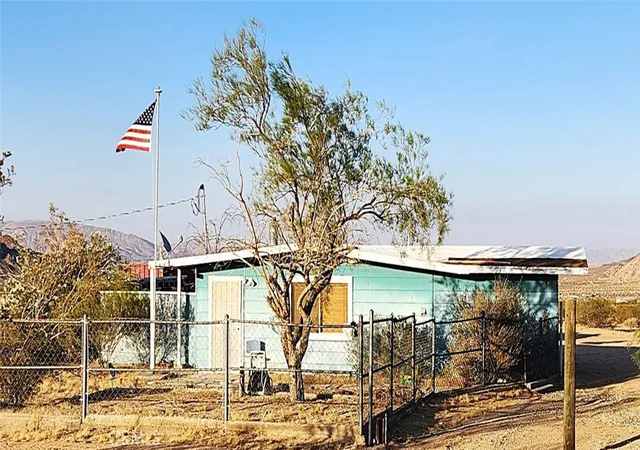 Homes for sale in Landers, CA | 4675 Kickapoo Trl, Landers, CA 92285 | MLS# JT25280681