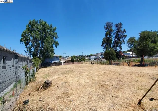 Photo 3 of Land for sale at 230 Mississippi, Vallejo, CA 94590 | MLS# 41119635 | Listing updated on 2026-01-02