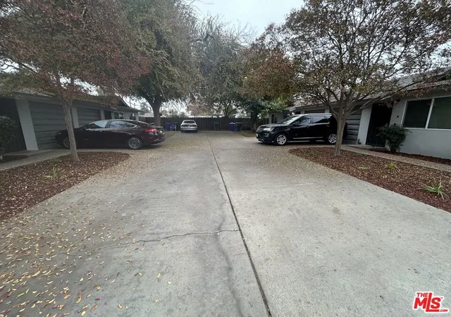 4th image of 36 N G St, Porterville, CA 93257 | MLS# 25629117