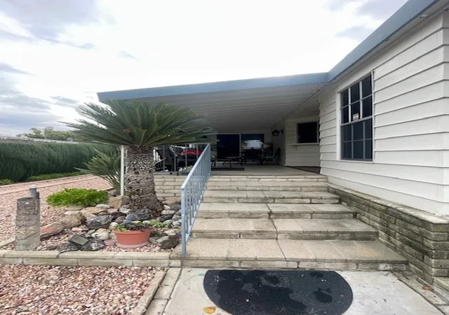 Photo 3 of Manufactured home for sale at 2230 Lake Park Dr #153, San Jacinto, CA 92583 | MLS# OC25281228 | Listing updated on 2026-04-22