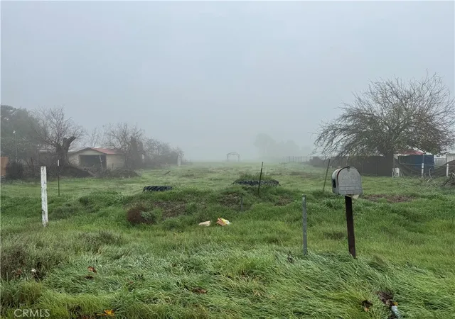 Photo 1 of Sale Pending at 320 Hudson Dr, Bakersfield, CA 93307 | MLS# PI25281229 | Listing updated on 2026-09-24