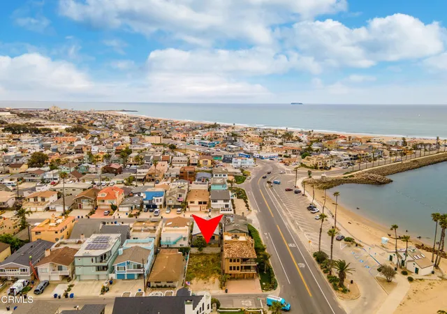 2nd image of 274 Sunset Dr, Oxnard, CA 93035 | MLS# V1-33863