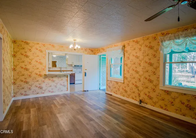 3rd image of 21420 S Petaluma Ave, Fort Bragg, CA 95437 | MLS# C1-11226
