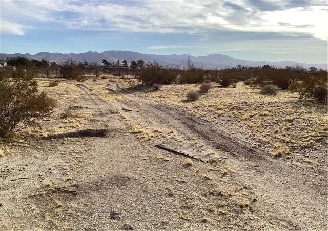 Photo 2 of Land for sale at 42979 Mandril, Newberry Springs, CA 92365 | MLS# HD25281410 | Listing updated on 2026-06-30